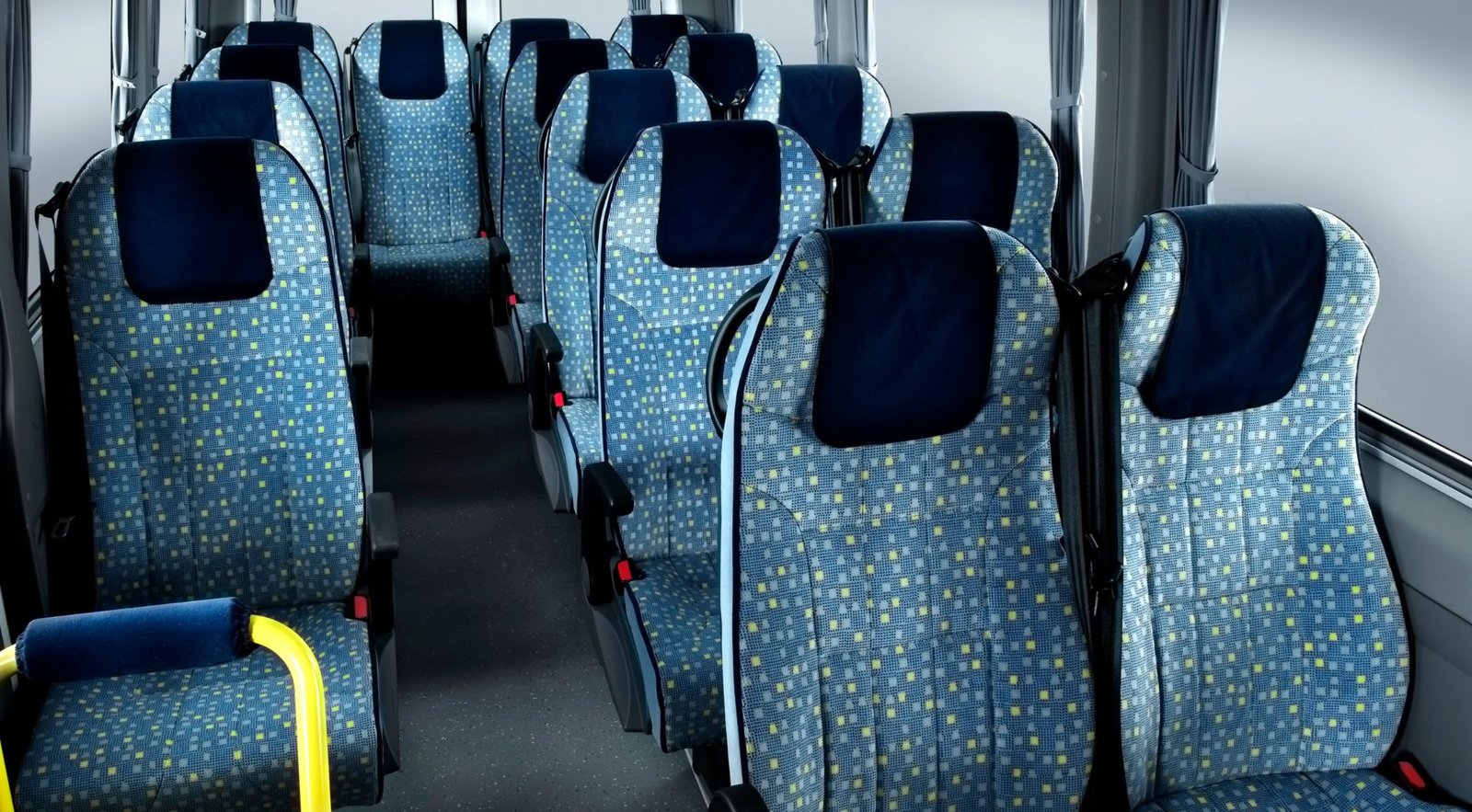 8 seater minibus - img (2)